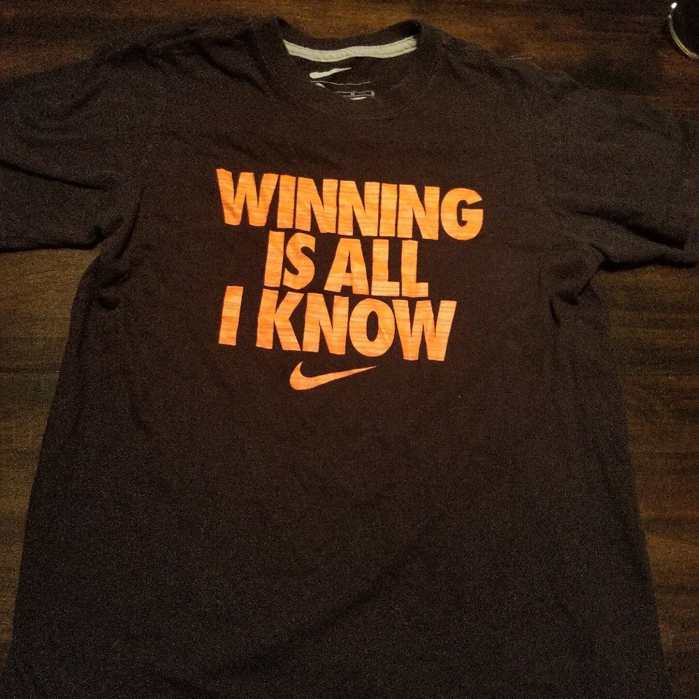 Nike tshirt